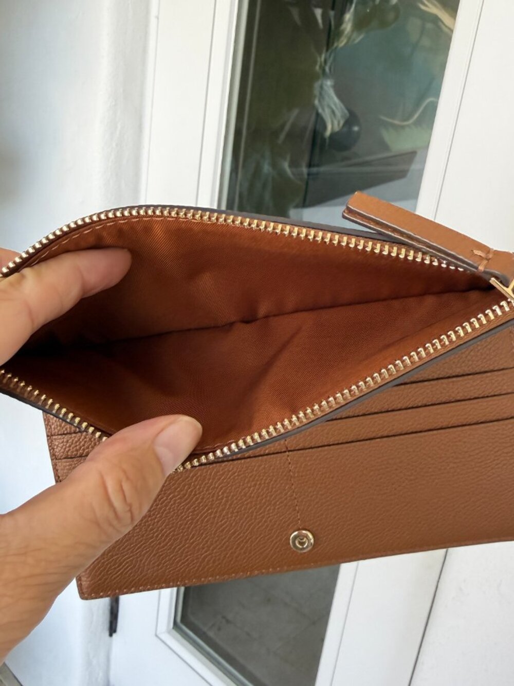 Tory Burch Tan Zip Wallet - Classic Leather Wristlet - Picture 5 of 10